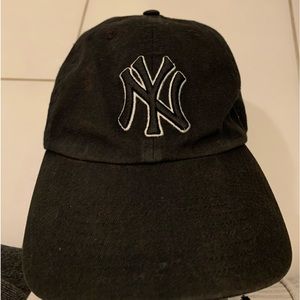 resizable nyc hat